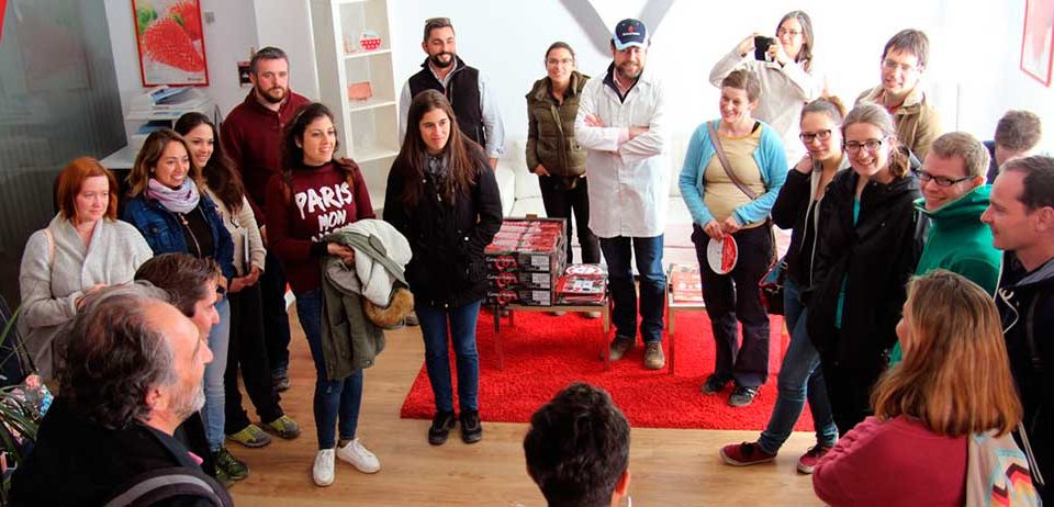 Cuna de Platero participa en la primera edición de la “Berry School” para el estudio de variedades de fresas