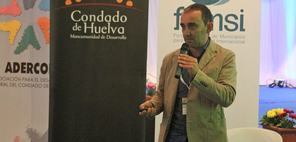 Cuna de Platero muestra el papel del cultivo sostenible de la fresa en el entorno de Doñana
