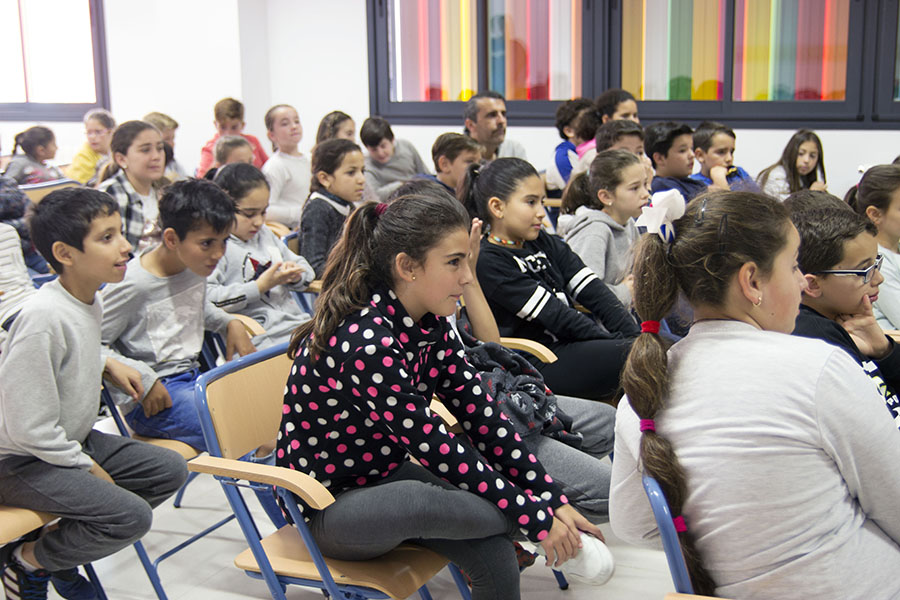 Cuna de Platero arranca la V edición de “Fresayunando” con la participación de 2.500 niños