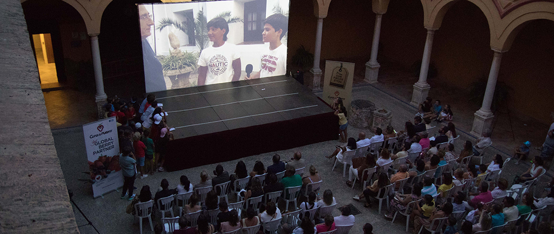 Cuna de Platero clausura sus campamentos de verano con una película documental sobre Moguer